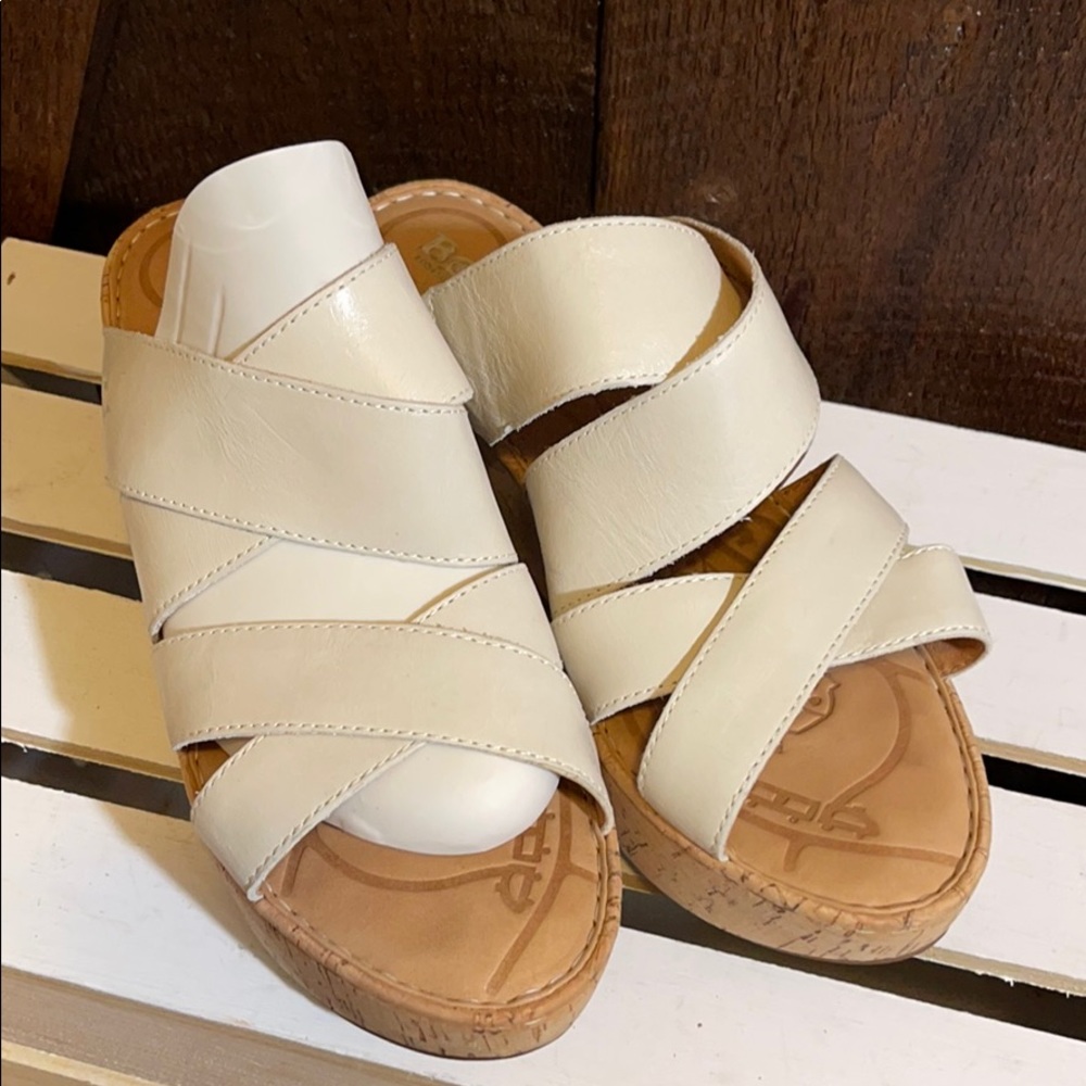 Born sandal